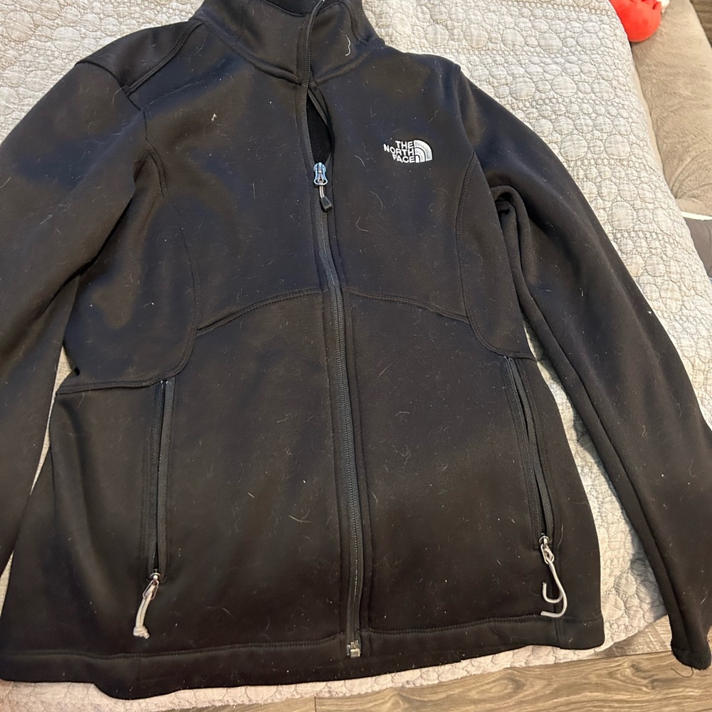 Black north face jacket
